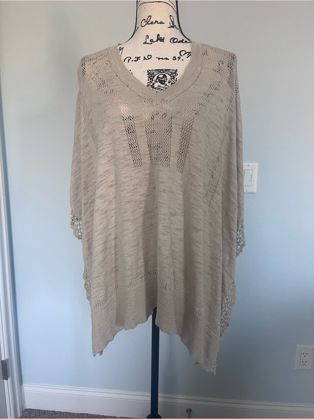 Chico's Light Beige Open-Knit V-Neck Sweater Poncho